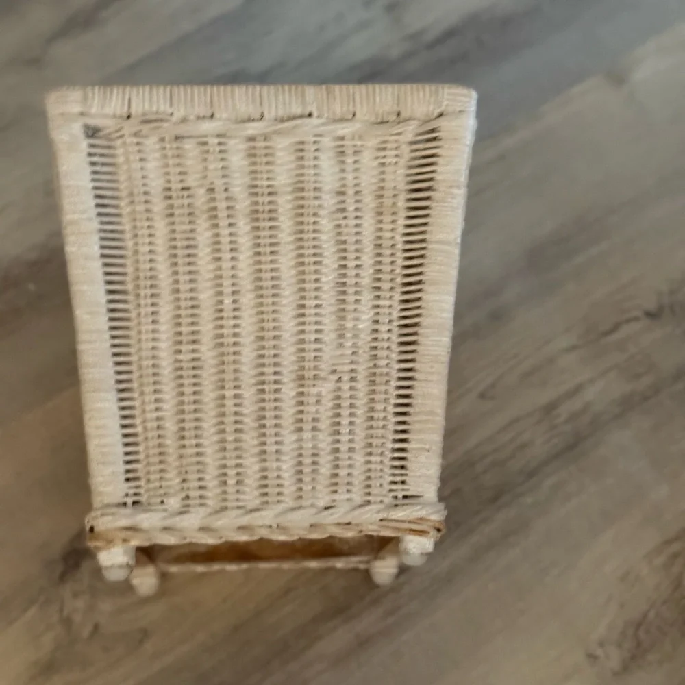 Pier 1 One Jamaica Wicker & Wood Wastebasket 11.5. X 10